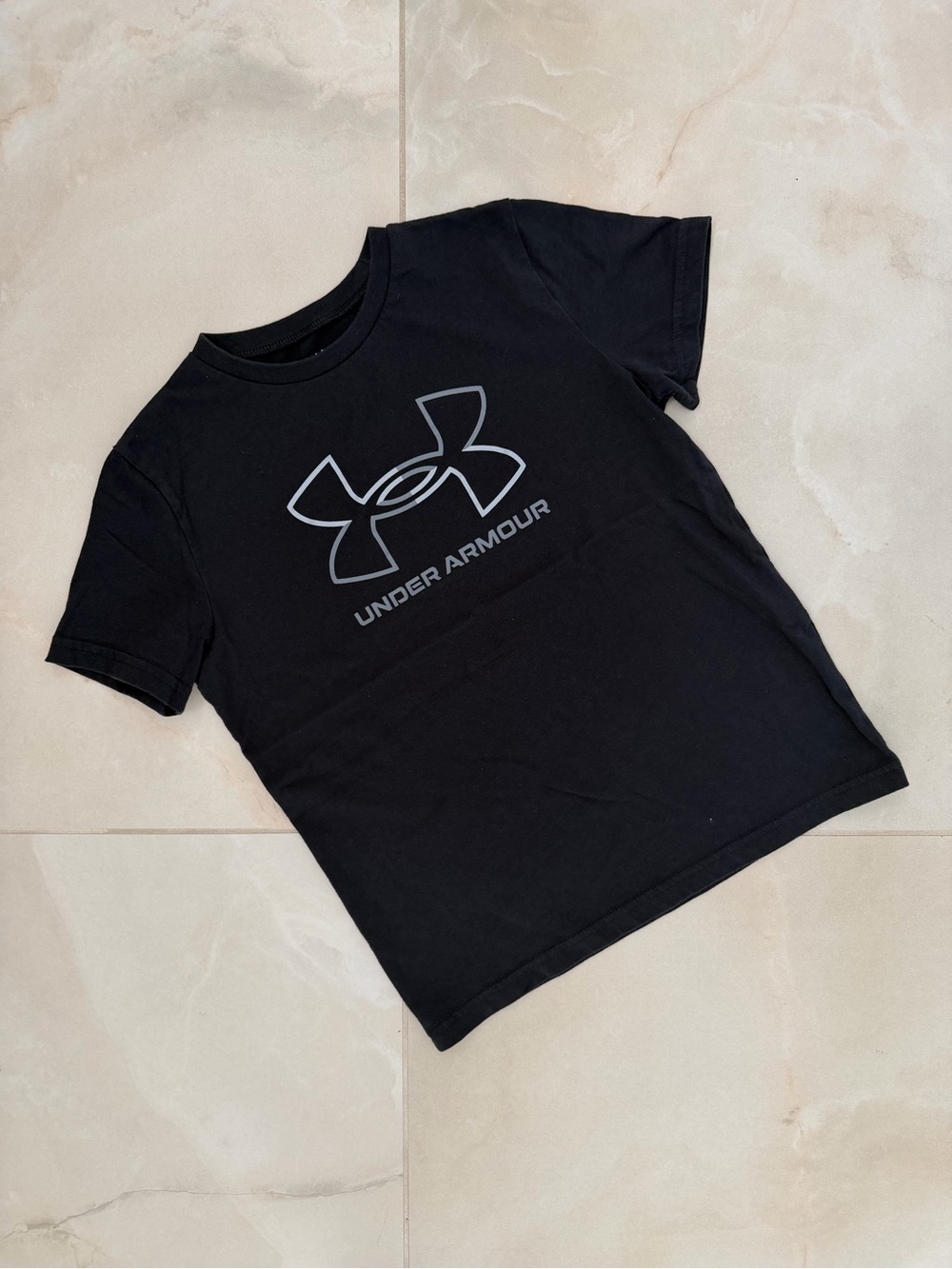 UNDER ARMOUR Boys T shirt